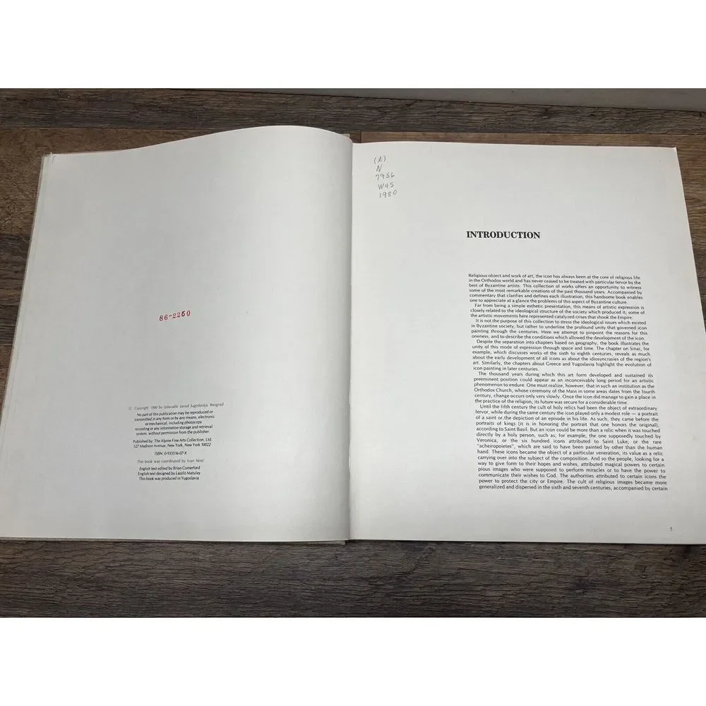 ICONS By‎ Kurt Weitzmann & Manoles Chatzedakes - Hardcover